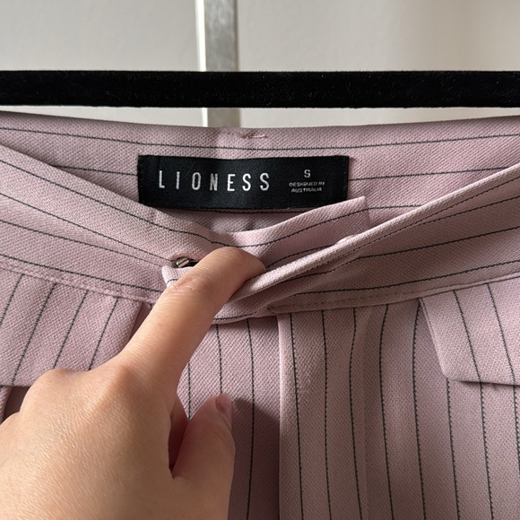 Lioness NYC pant in pink pinstripe sz S - Picture 3 of 12